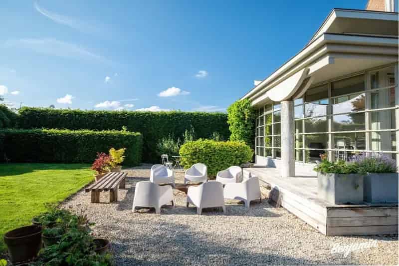 Villa met zonnige tuin garage en carport Houthulst