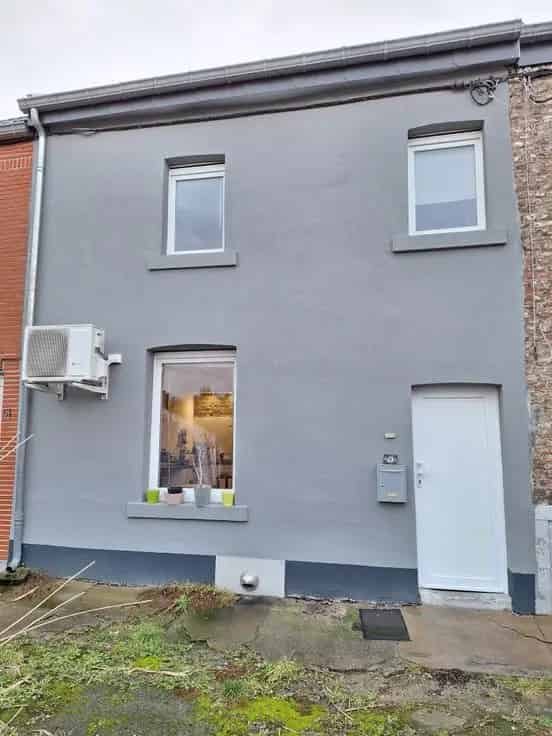 Huis te Koop in St Nicolas - Gerenoveerd en Verhuurd