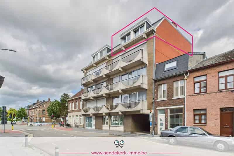 Dakappartement te huur Maaseik 2 slaapkamers ruim terras