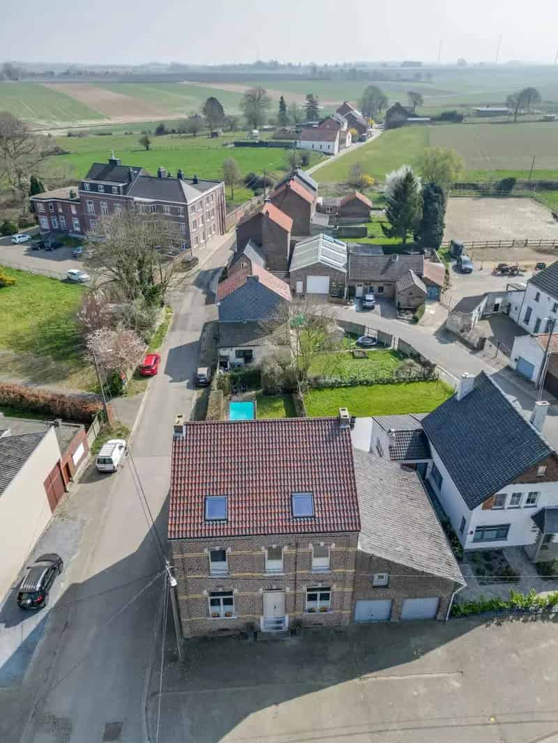 Karaktervolle woning met zwembad en leefzolder