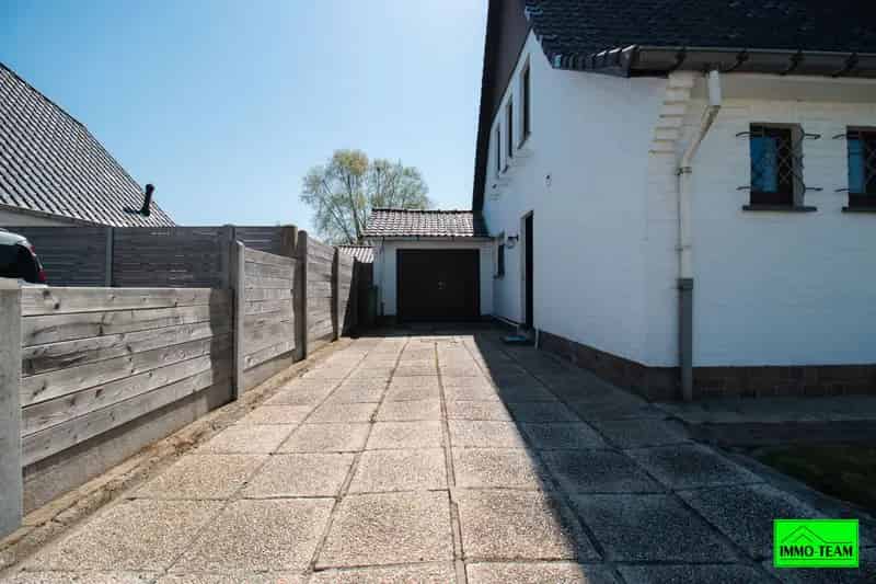Charmante woning ruim hoekperceel rustige omgeving
