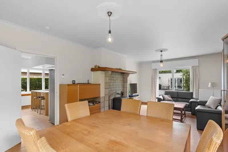 Woning te koop Nevele: 4 slaapkamers en atelier