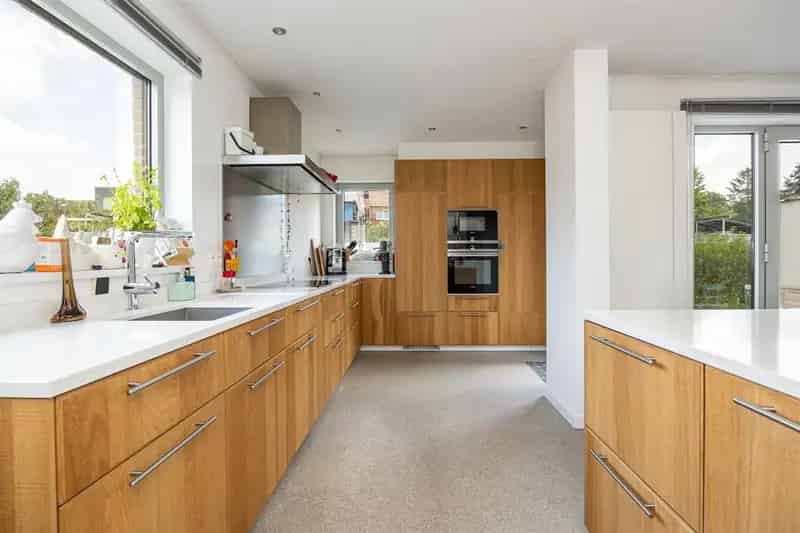 Huis te koop Kontich: 3 slaapkamers, 2 badkamers, tuin en zwembad