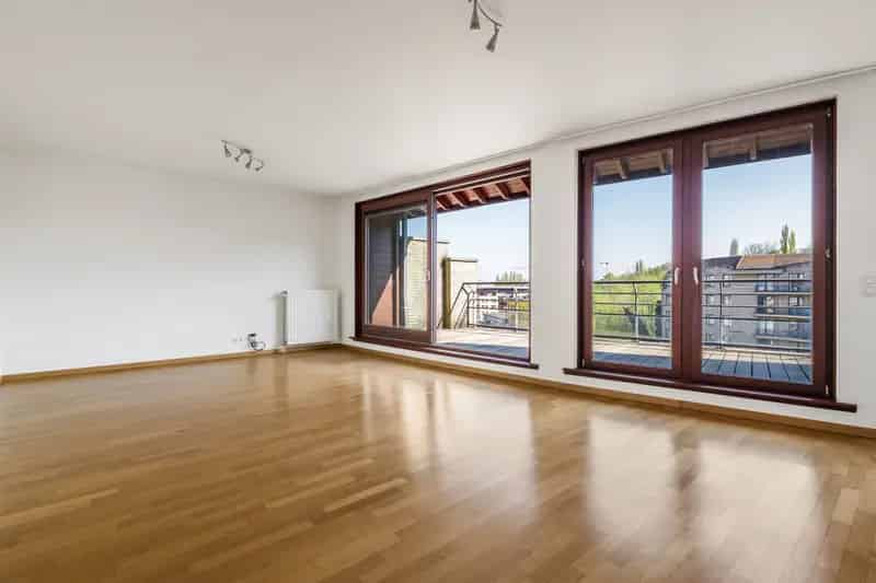 Penthouse te Sint-Lambrechts-Woluwe 2 slpk
