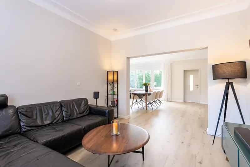Huis te huur Dworp 5 slaapkamers garage tuin