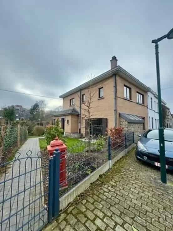 Huis Te Koop Nabij Lycee Frans: 180m2 te renoveren