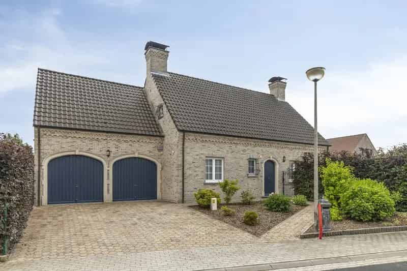 Huis te huur Vlezenbeek 4 slaapkamers garage tuin
