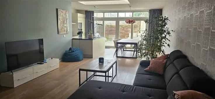 Ruime 4 Slaapkamer Huis Te Koop Kontich