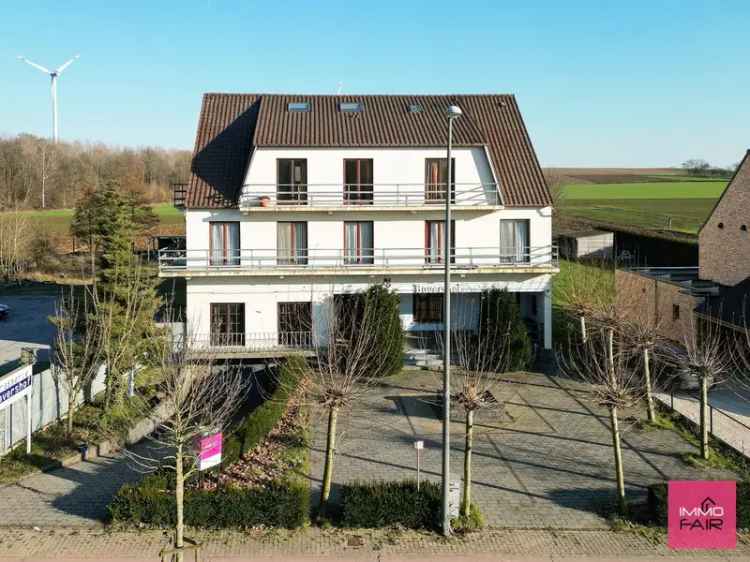 Polyvalent hotel op perceel van 2755 m²