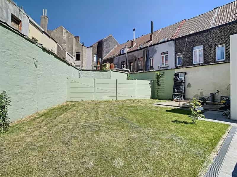 Gerenoveerde woning met grote tuin te huur Gent