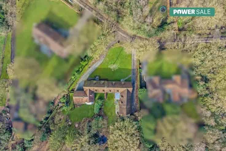 Huis Te Koop Aalter: Ruime Villa met Potentieel