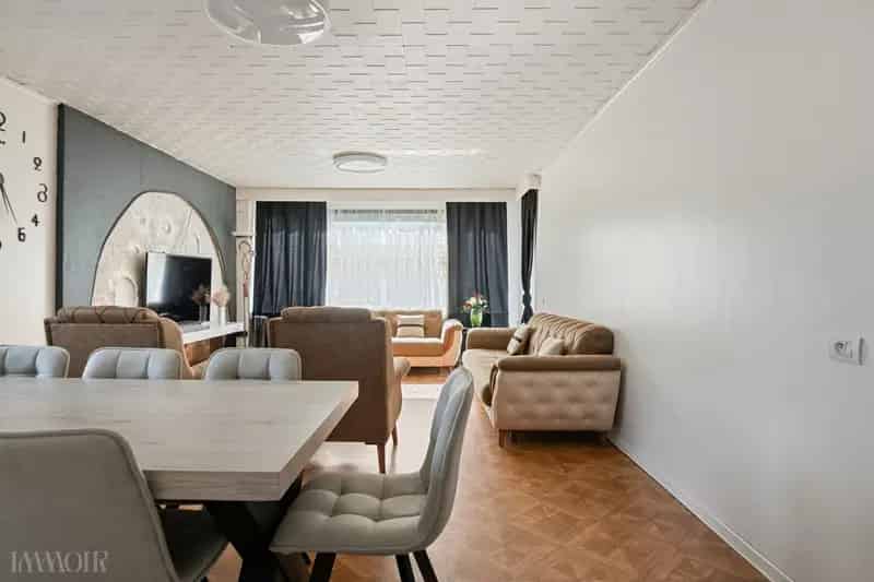 Appartement te koop Deurne 3 slaapkamers terras parking