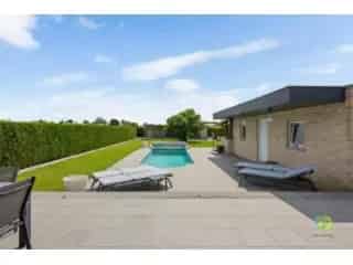 Bungalow te koop Vilvoorde 175m2 3 slaapkamers zwembad
