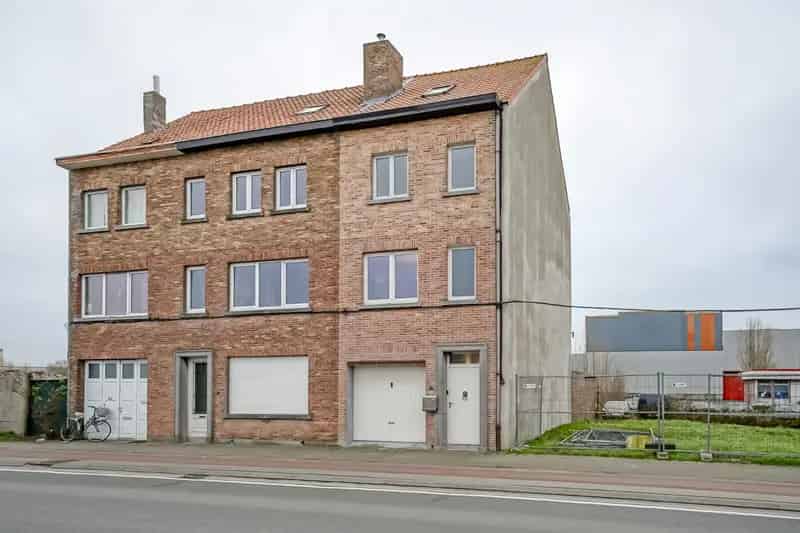 Ruime woning te koop Oostende Bredene