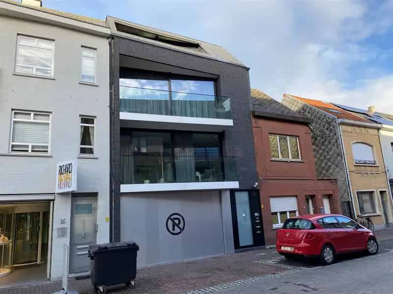 Appartement te koop: 2 slaapkamers, terras, centrum