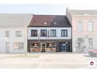 Handelspand met Woonst te Oostrozebeke