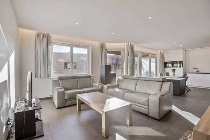 Gerenoveerd Appartement 3 Slaapkamers Centrum Veurne
