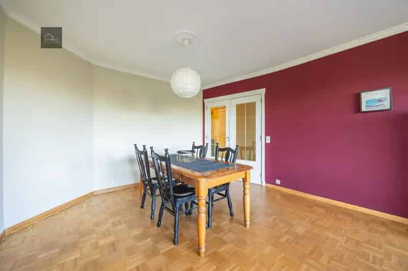 Appartement te koop Berchem: Lichtrijk & Karaktervol