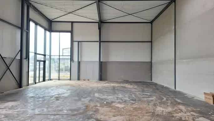 KMO Unit te Huur Gits 216m² Bruggesteenweg