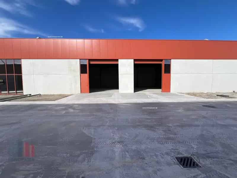 Nieuwbouw Bedrijfsgebouw 220m² te Huur Vief Evergem