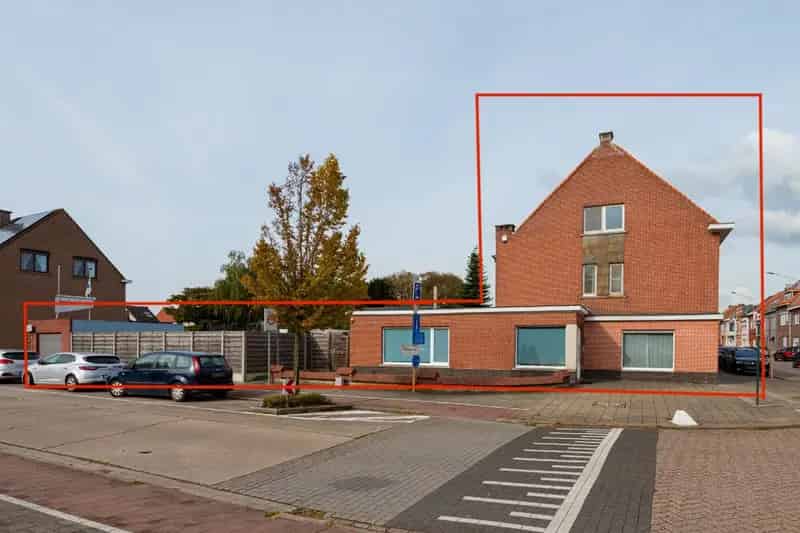Ruime woning te koop in centrum Zwijndrecht