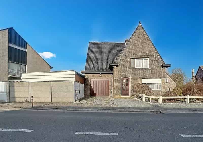 Huis te huur Hillegem 4 slaapkamers grote tuin en loods