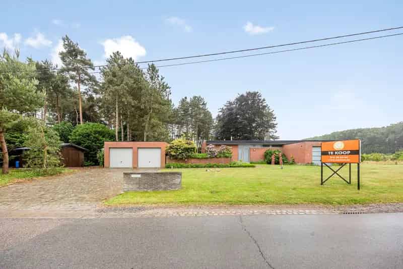 Gelijkvloerse woning groot perceel