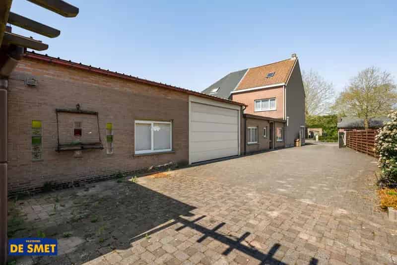 Te renoveren HOB met magazijn en zuidtuin