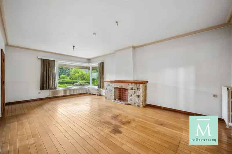 Te renoveren villa op 20 are
