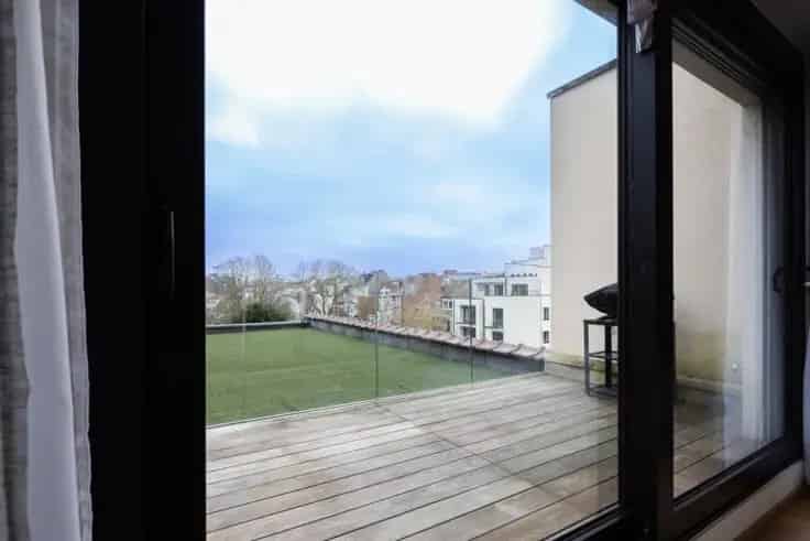 Duplex Penthouse te Koop: 3 slaapkamers, Terras, Volledig gerenoveerd