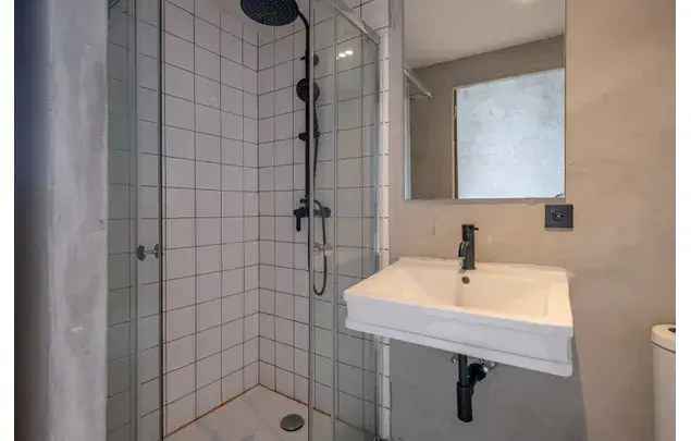 Huur 1 slaapkamer appartement van 20 m² in Antwerp