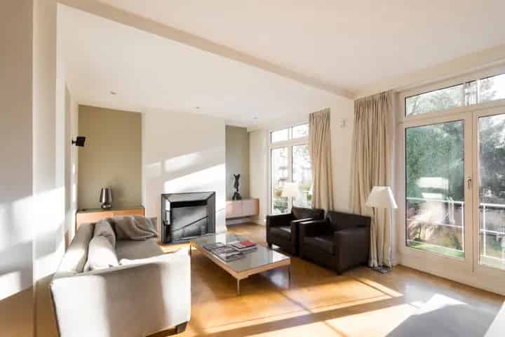 Art Deco Woning te Koop 5 slaapkamers 2 badkamers grote tuin
