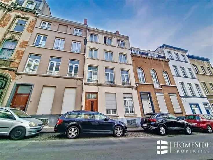 Appartementenblok Te Koop: 4 Appartementen 350m²
