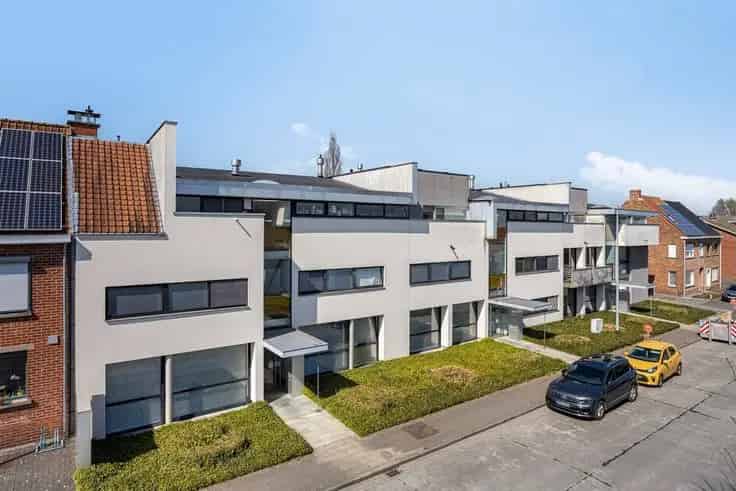 Appartement te Koop Oostkamp: Lichtrijk met Ruim Zonneterras