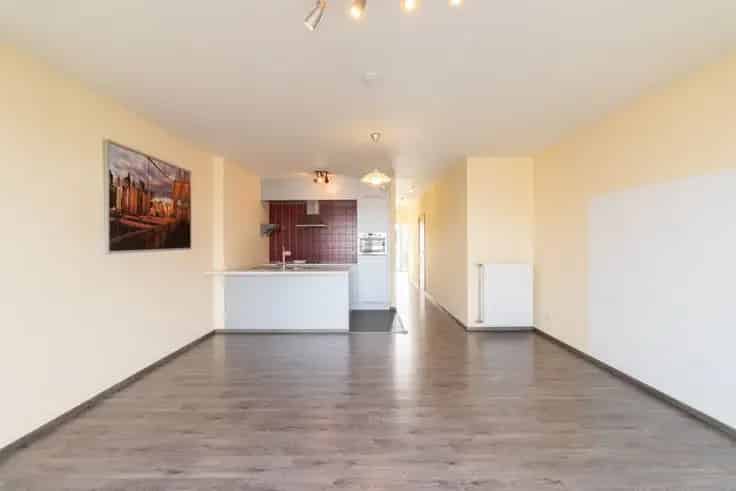 Appartement Te Koop Wilrijk: Instapklaar 2 Slaapkamers Terras Garage
