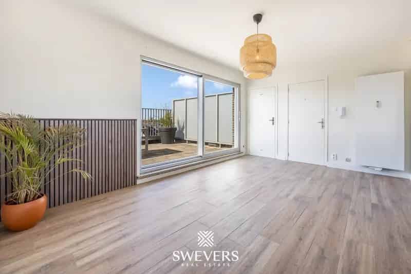 Gerenoveerd 1 Slaapkamer Appartement Hasselt Ruim Dakterras