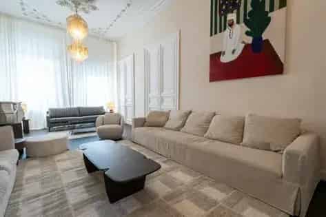 The Garden House Co-living: 15 Kamers, Tuin & Gezellige Gemeenschappelijke Ruimte