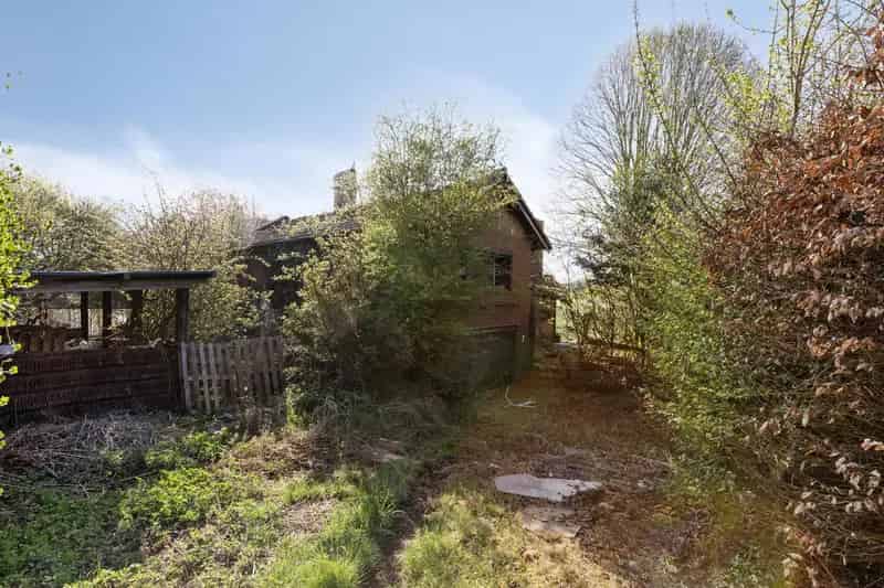 Bouwgrond met Afgebrande Woning te Koop