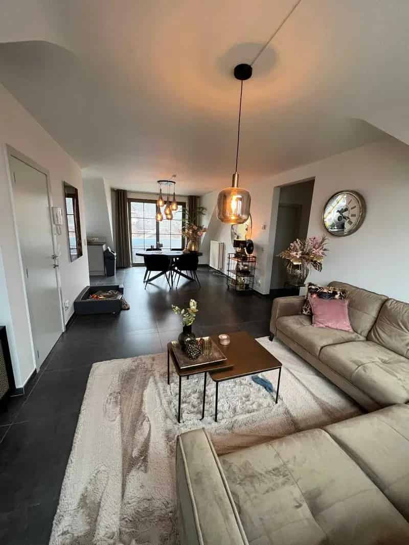 Te Huur Appartement 97m2 2 slaapkamers Terras Zolder Parking