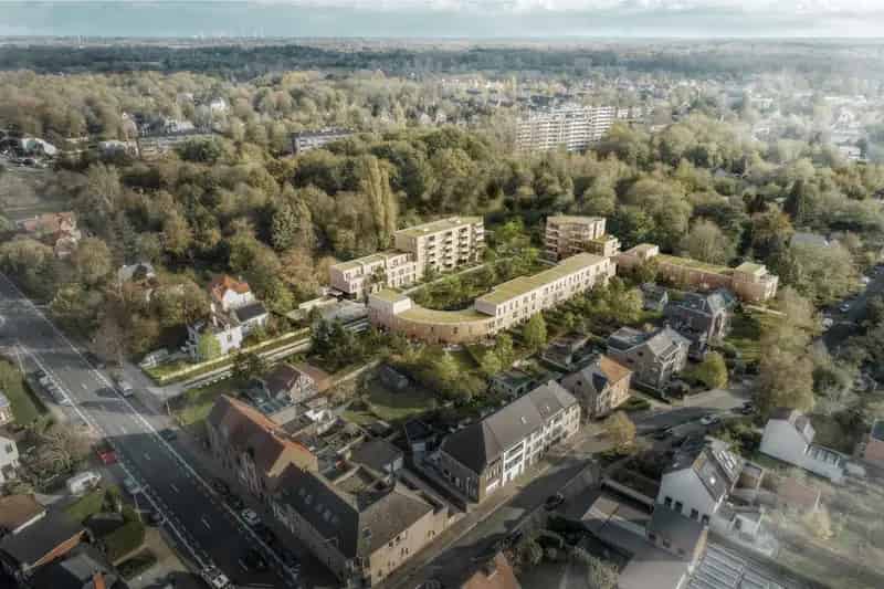 Ruim 3 Slaapkamer Appartement te Koop Sint Amandsberg