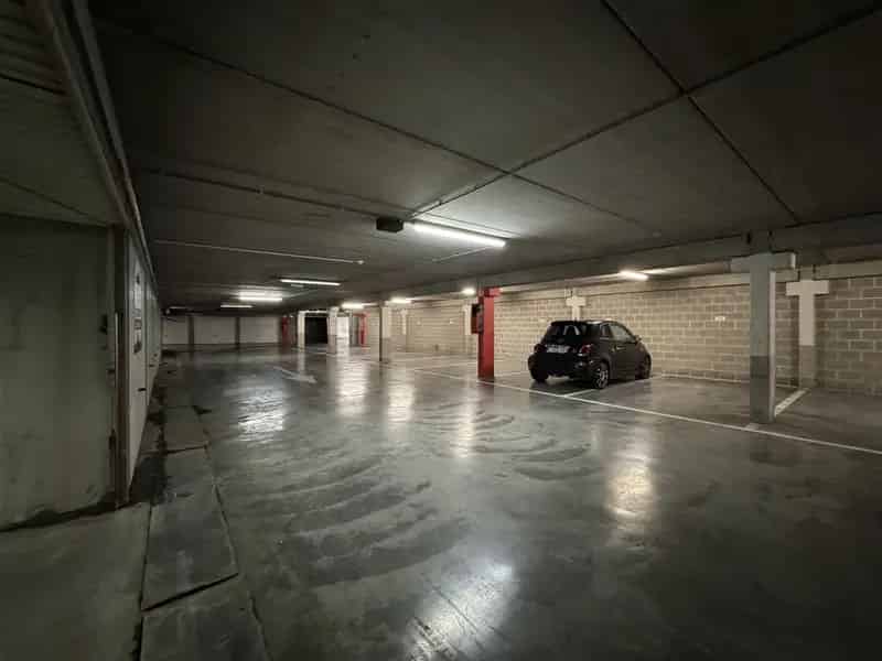 Garagebox te Koop Parking De Burcht