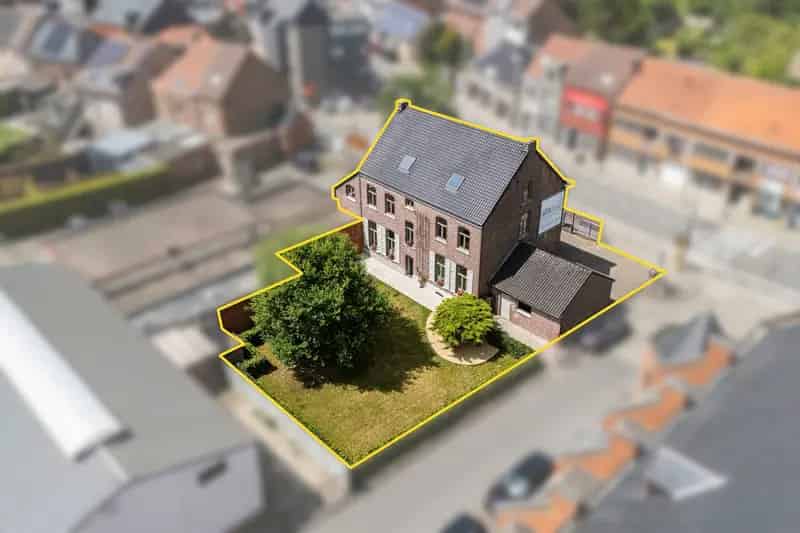 Gerenoveerde Pastorij vol Karakter en Mogelijkheden