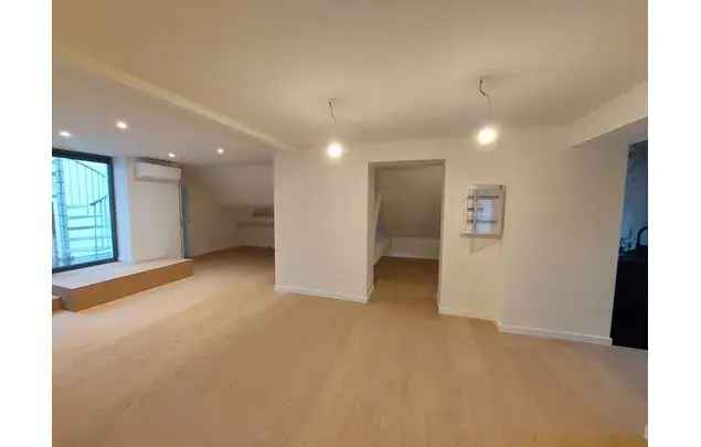 Huur 3 slaapkamer appartement van 120 m² in Liège