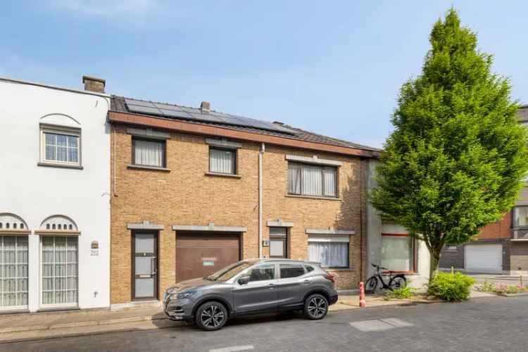 Gerenoveerde gezinswoning 4 slaapkamers garage terras studio