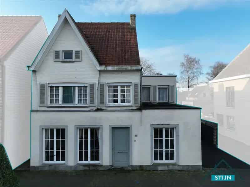 Ruime alleenstaande woning met tal van mogelijkheden