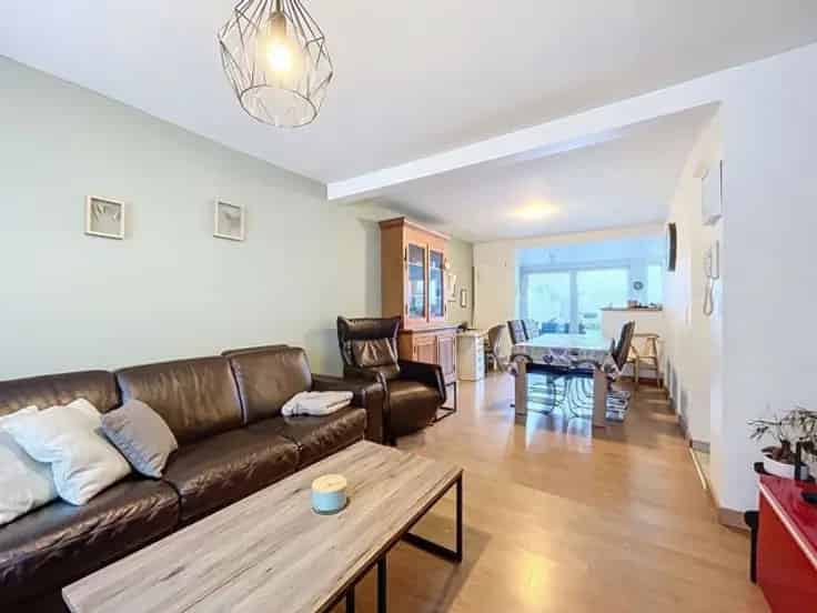Charmante 6 Slaapkamer Woning Te Koop Anderlecht