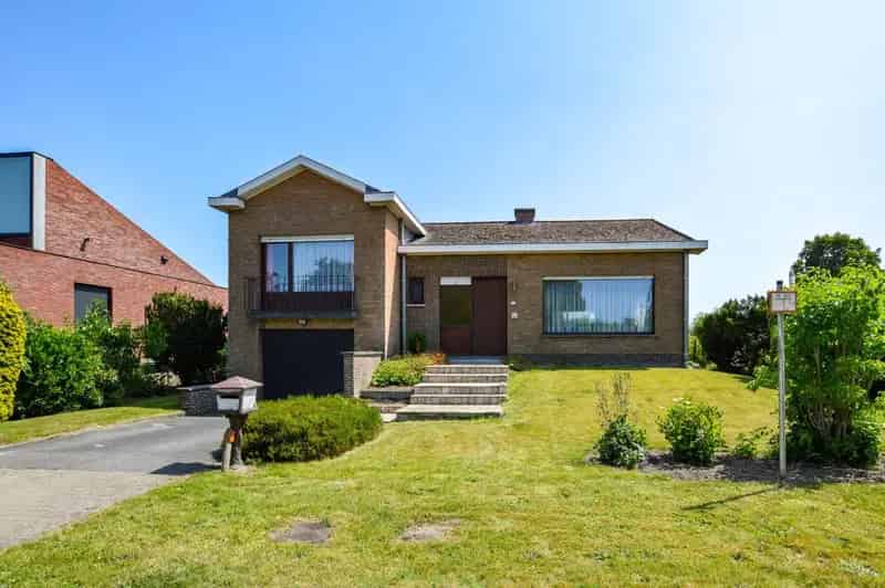 Vrijstaande woning 1819m2 Eernegem