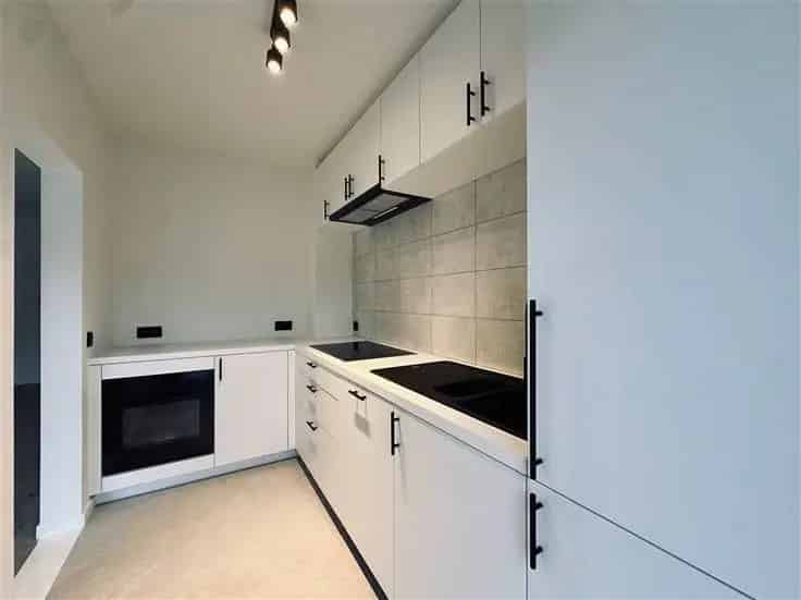 Gerenoveerd Appartement met Balkon Te Koop in Sint Niklaas