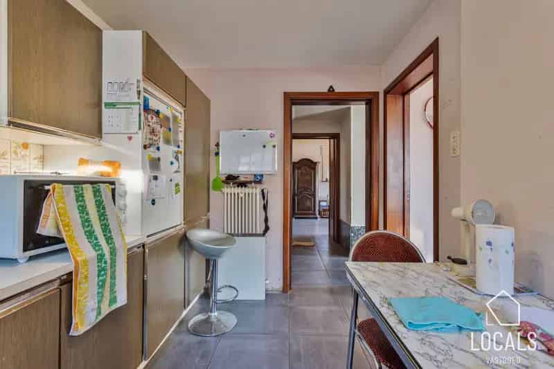 Op te frissen woning te koop