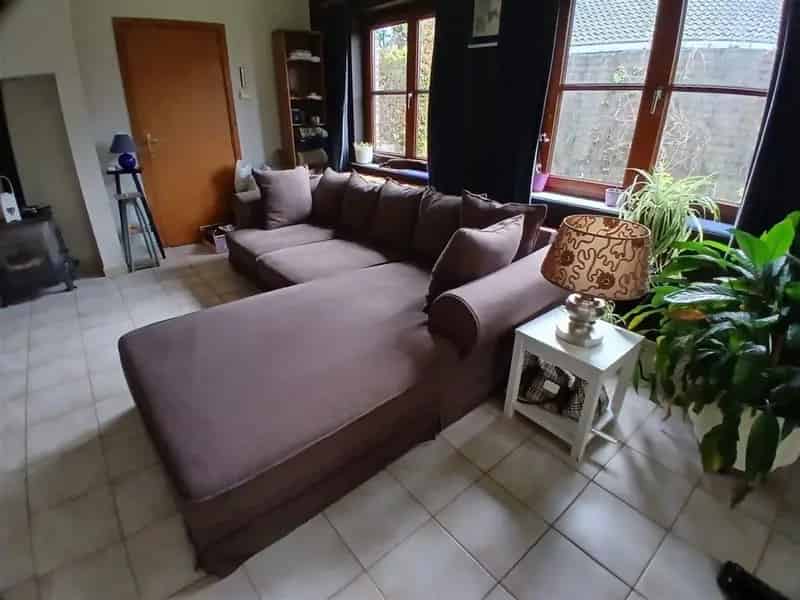 Laagbouwwoning met Zolder 4 slaapkamers
